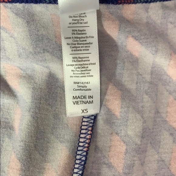 LuLaRoe Blue Geometric Print Tunic Top Extra Small - Picture 8 of 9
